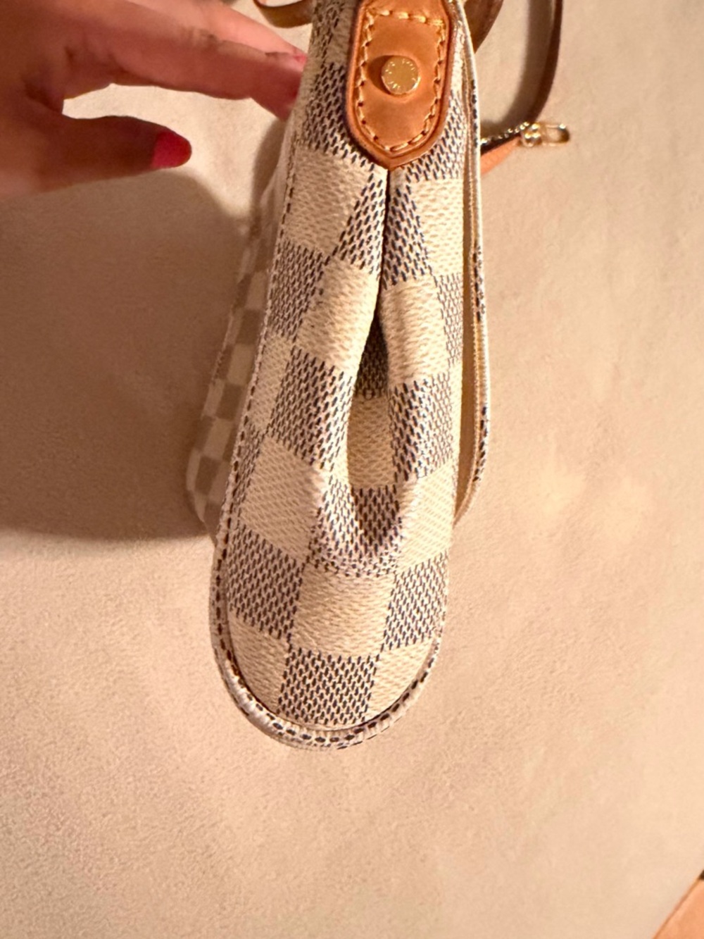 Louis Vuitton Damier Azur Crossbody Bag - Cream and Gray - Picture 4 of 7